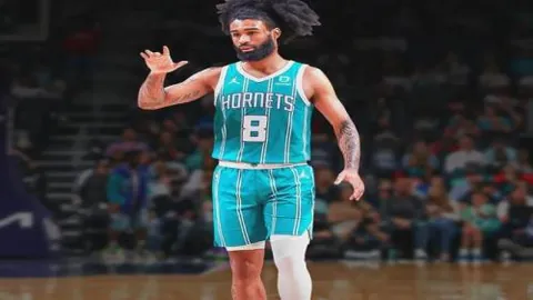 “皇马西甲第5轮逆转胜皇家社会 2-1，加西亚双助何塞卢制胜球！”